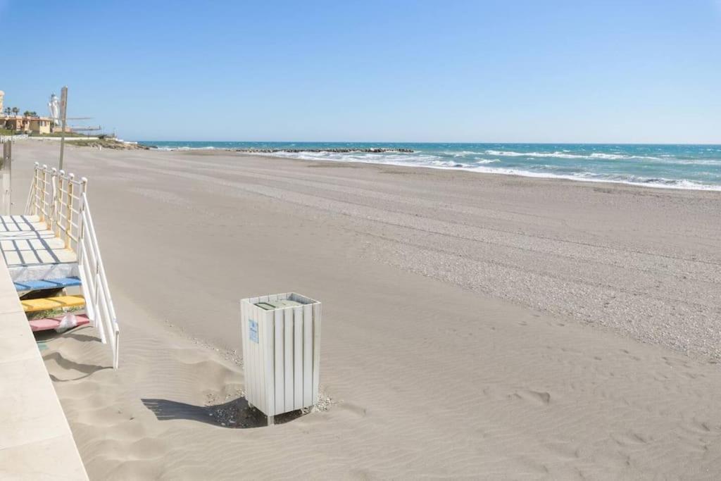 Beachfront Apartment Madrid 709 Torrox Exteriör bild